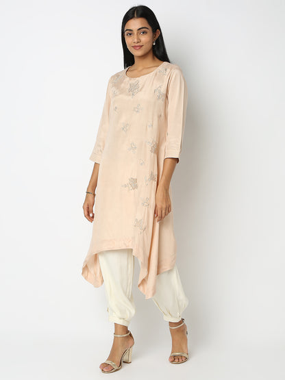 Regular Fit Embroidered Kurta