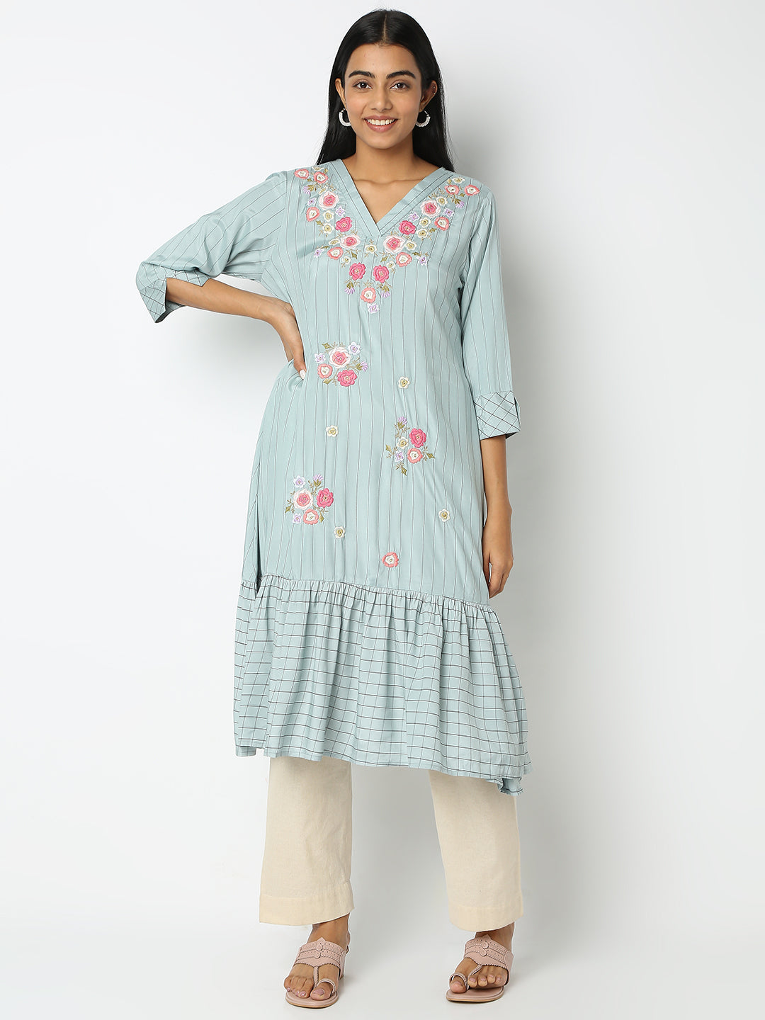 Regular Fit Embroidered Kurta