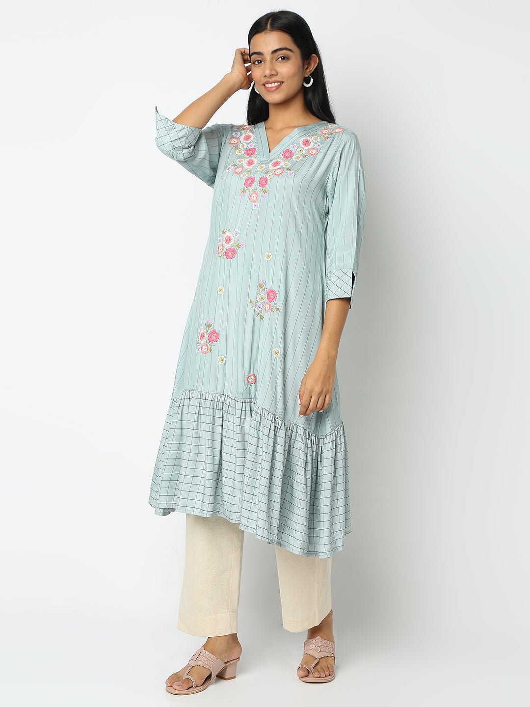 Regular Fit Embroidered Kurta