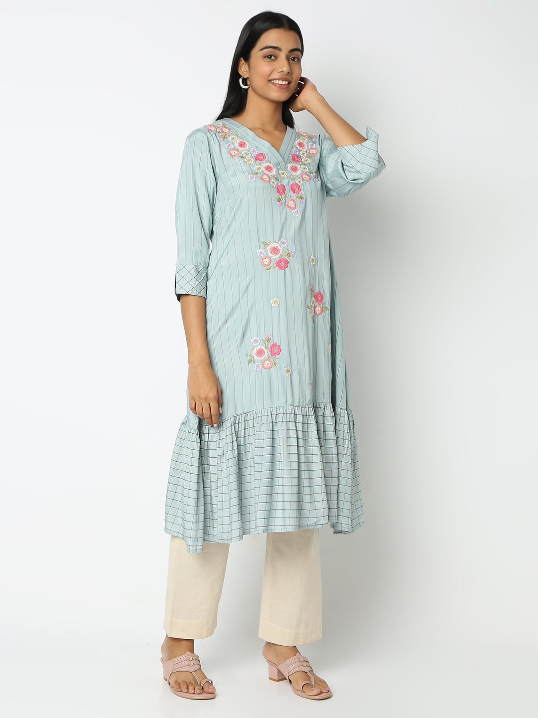 Regular Fit Embroidered Kurta