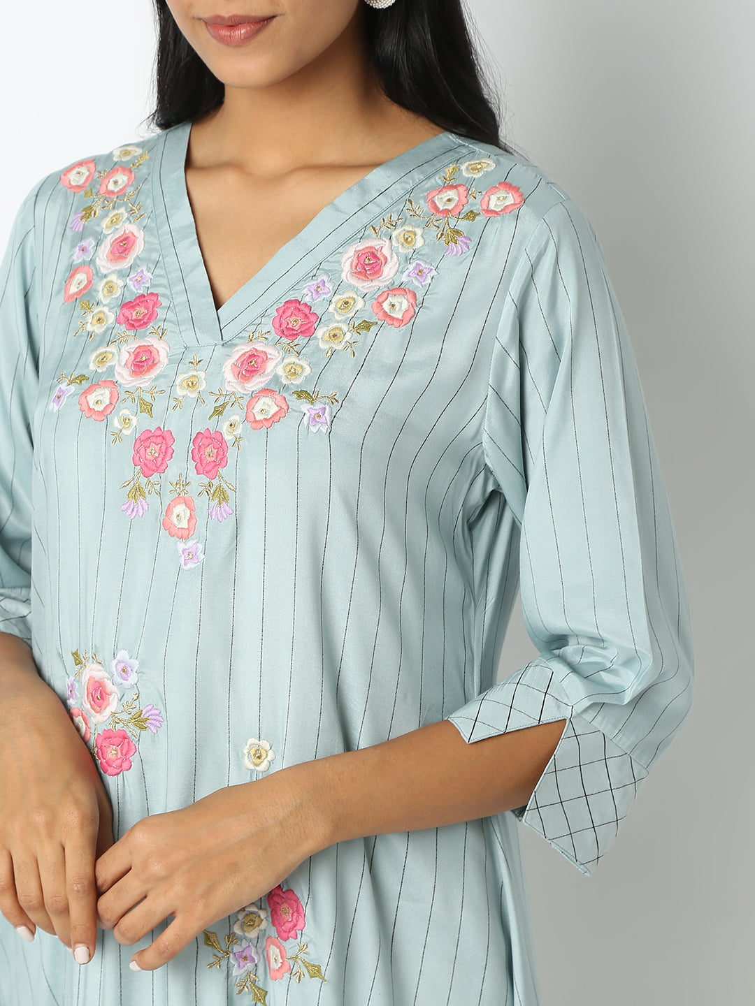 Regular Fit Embroidered Kurta