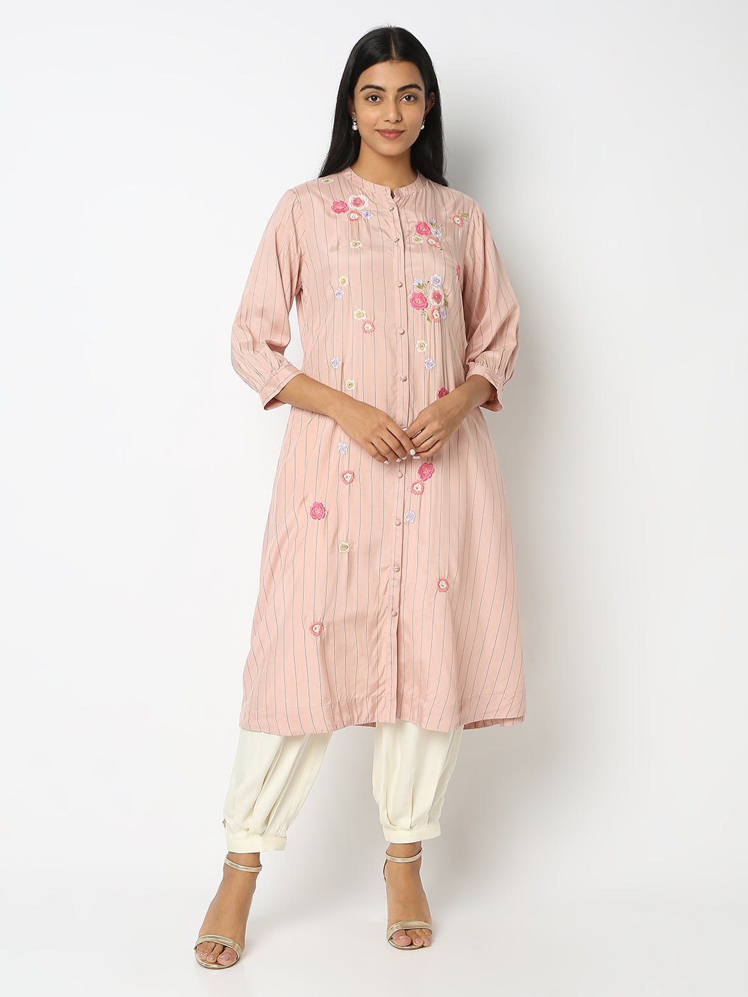 Regular Fit Embroidered Kurta