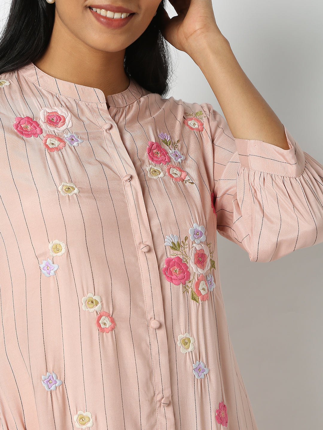 Regular Fit Embroidered Kurta