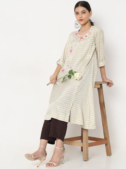 Regular Fit Embroidered Kurta