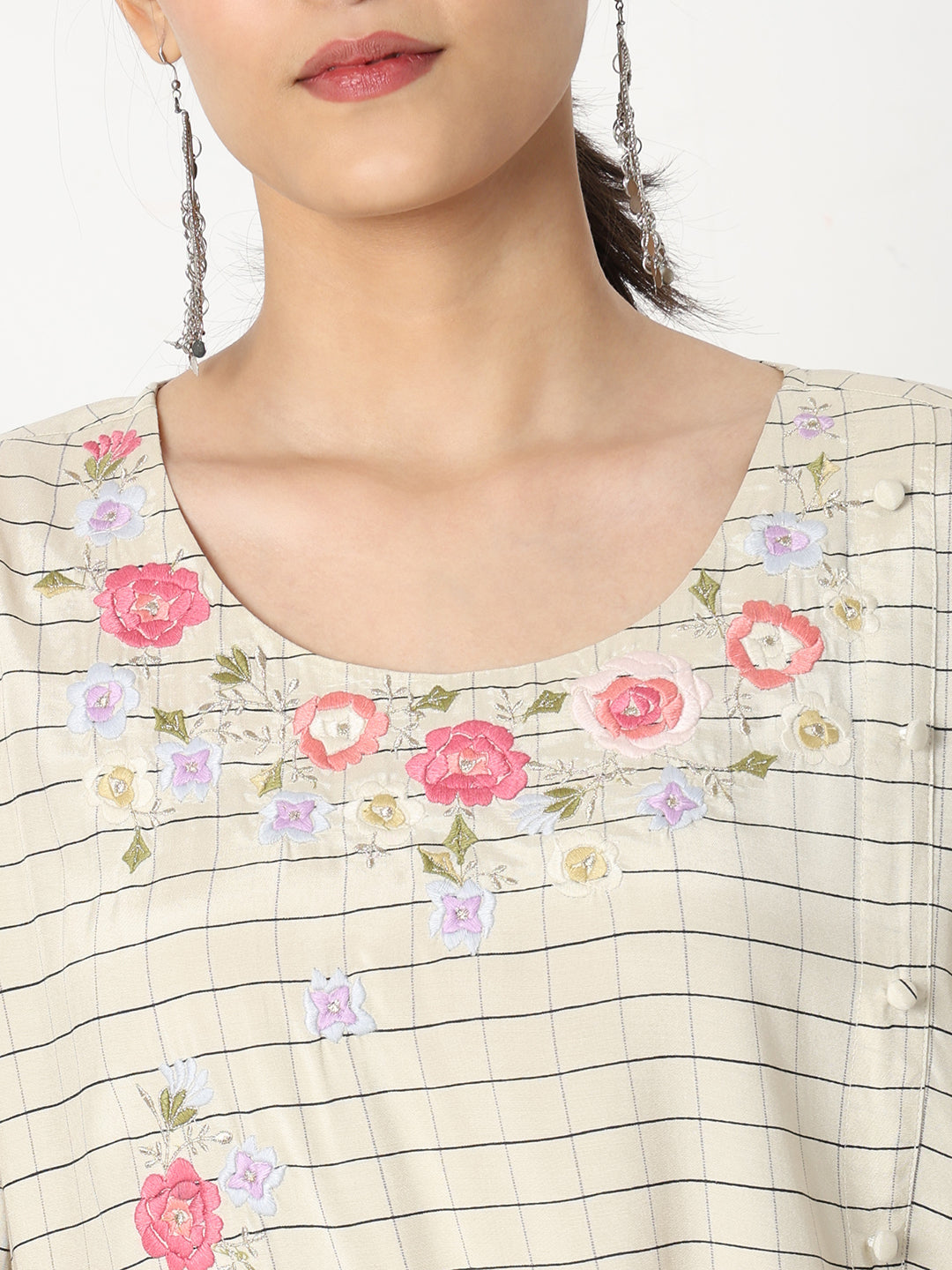 Regular Fit Embroidered Kurta