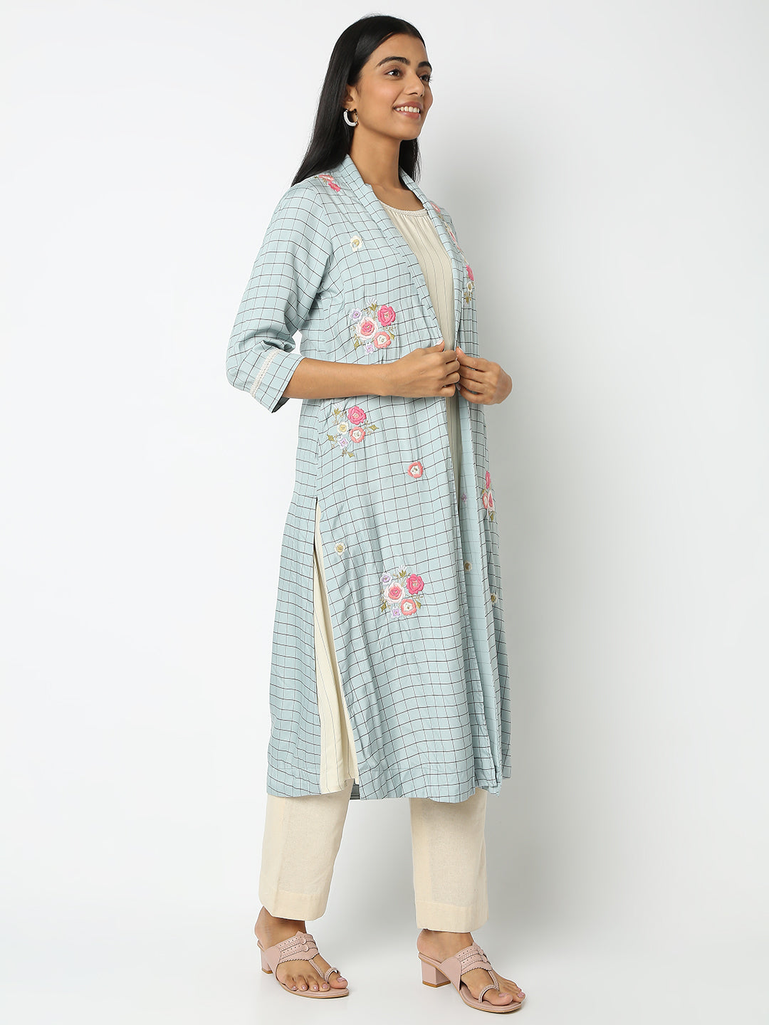 Regular Fit Embroidered Kurta
