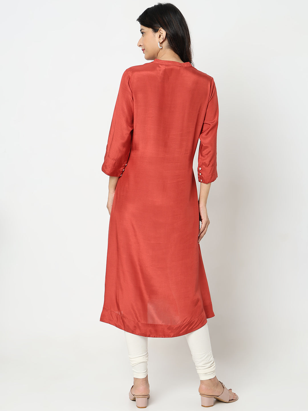 Nylangan Straight Fit Embroidered Kurta