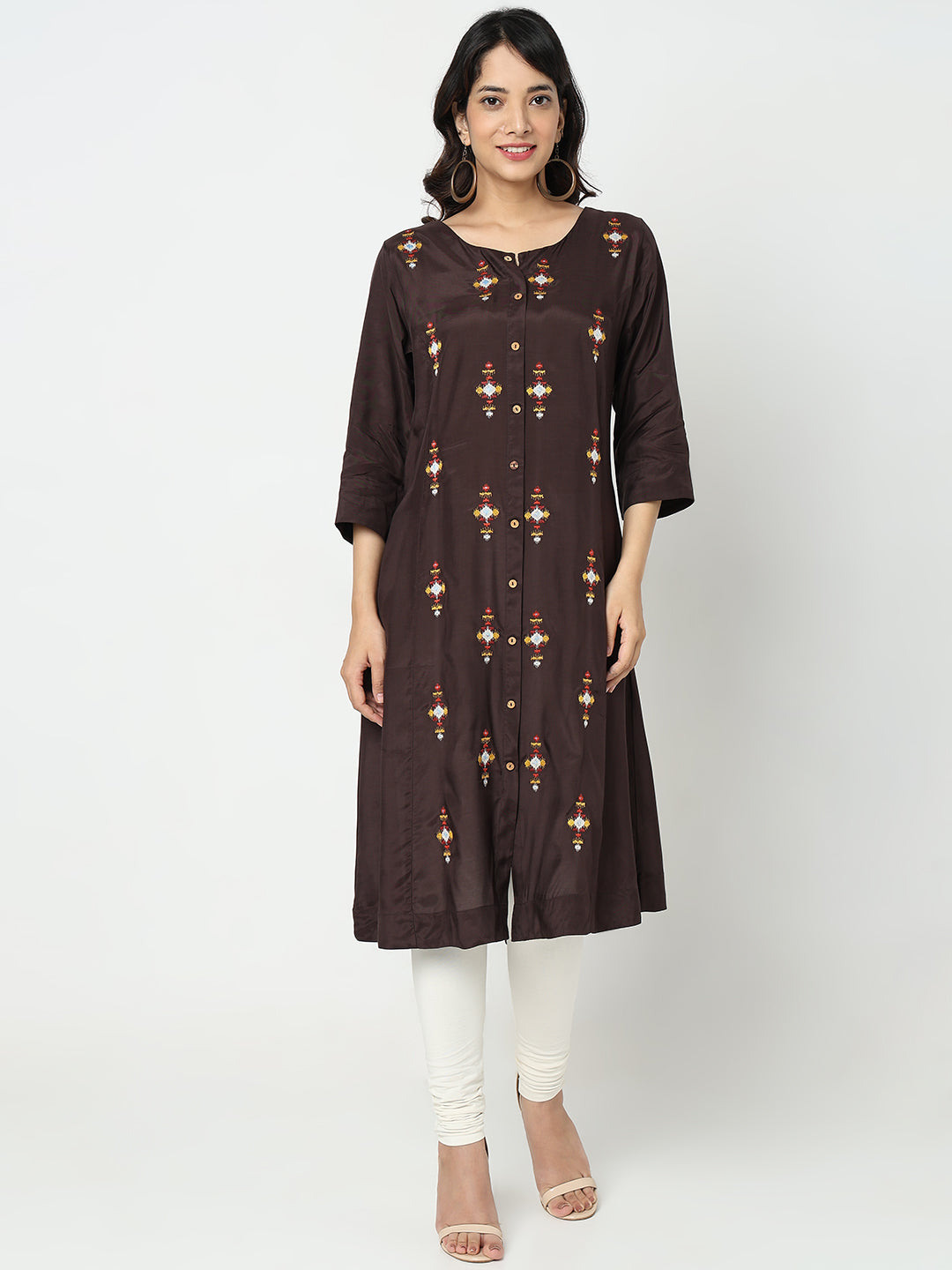 Nylangan Straight Fit Embroidered Kurta