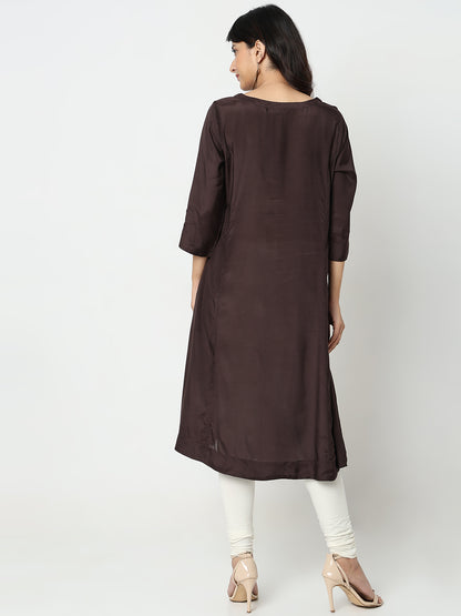 Nylangan Straight Fit Embroidered Kurta