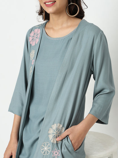 Nylangan Straight Fit Embroidered Kurta