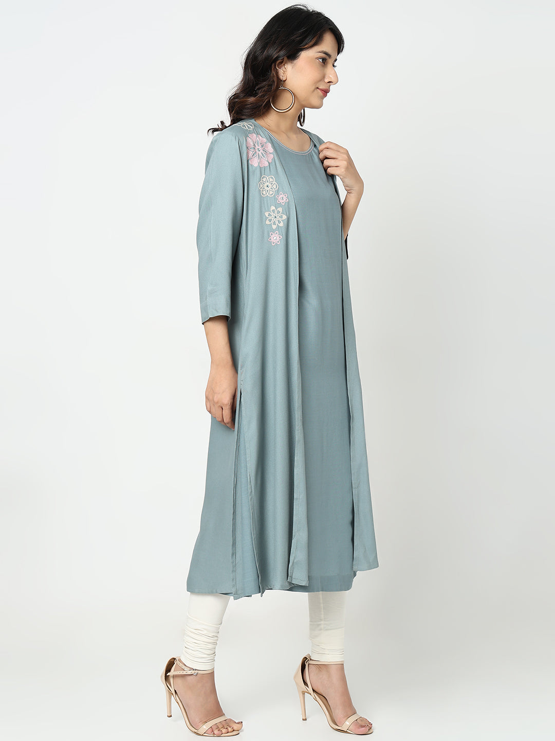 Nylangan Straight Fit Embroidered Kurta