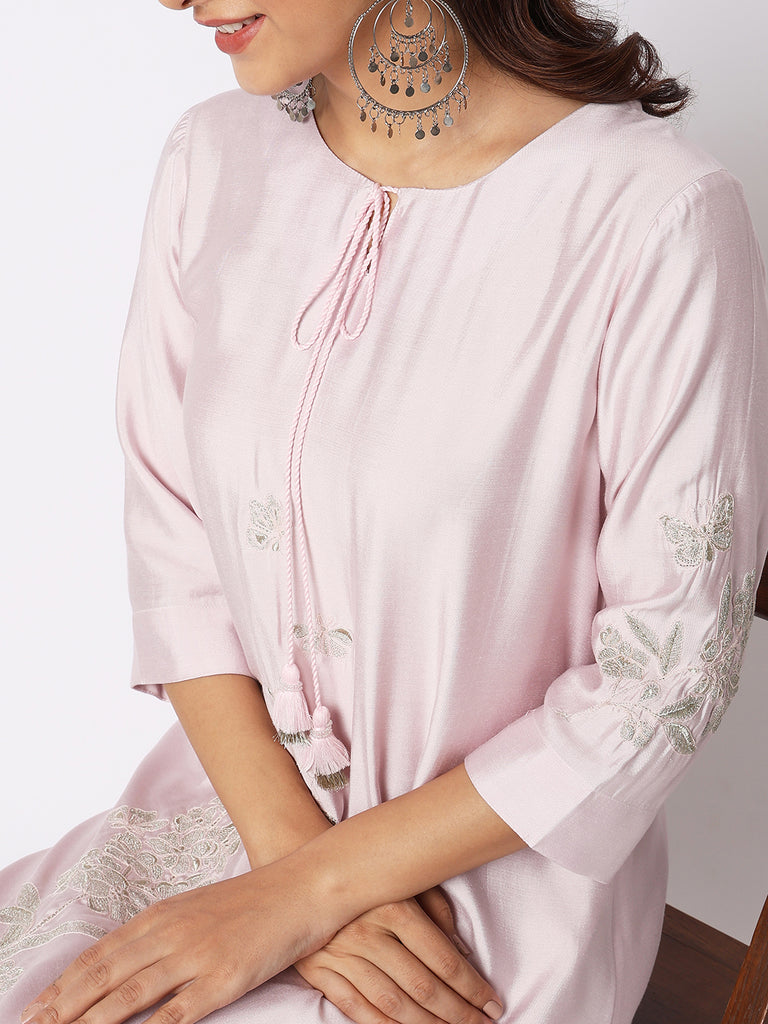 Nylangan Women Wearing Dusty Lilac Chanderi Satin Embroidered Kurta