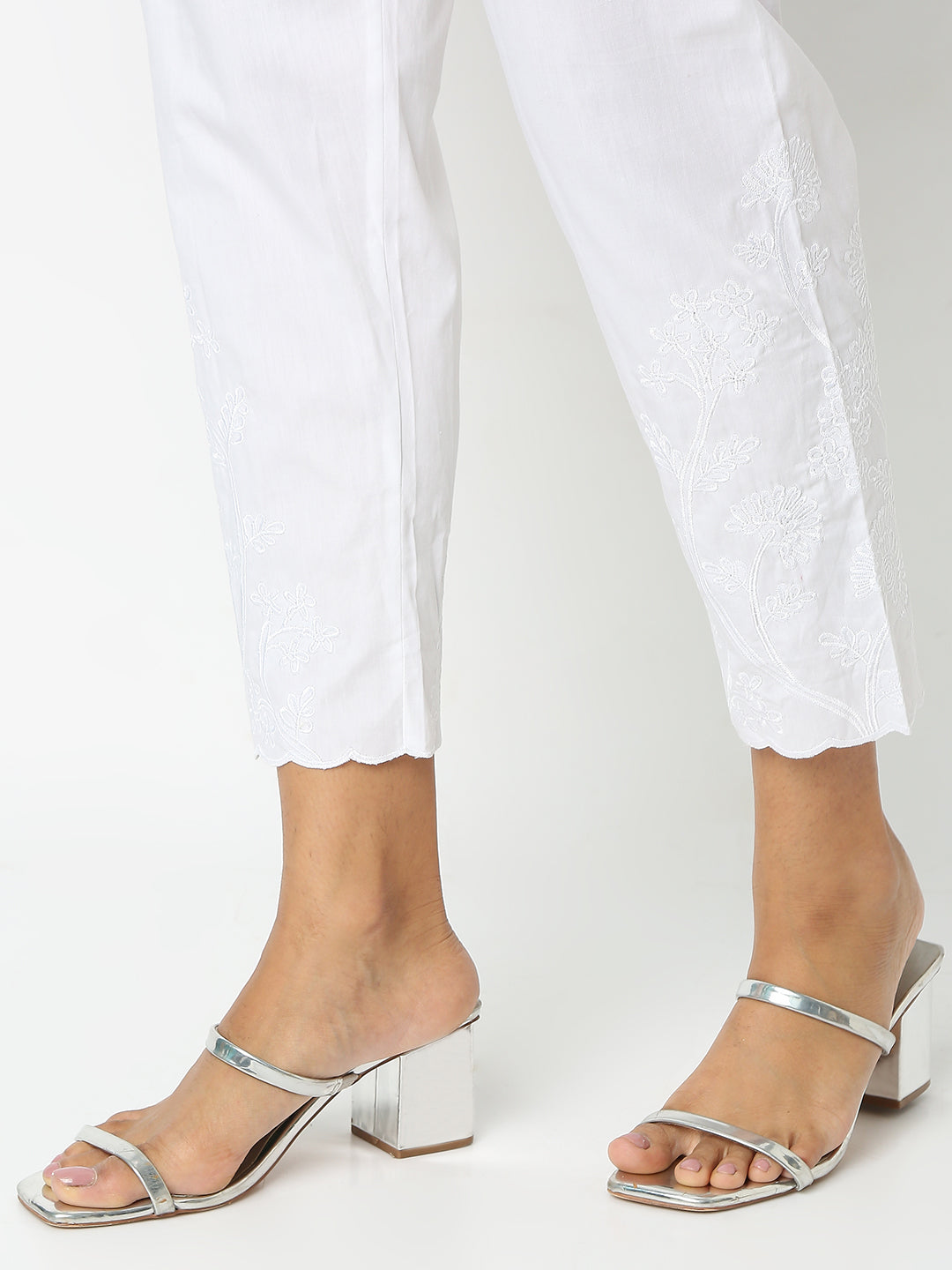 Regular Fit Embroidered Mid Rise Ethnic Pants