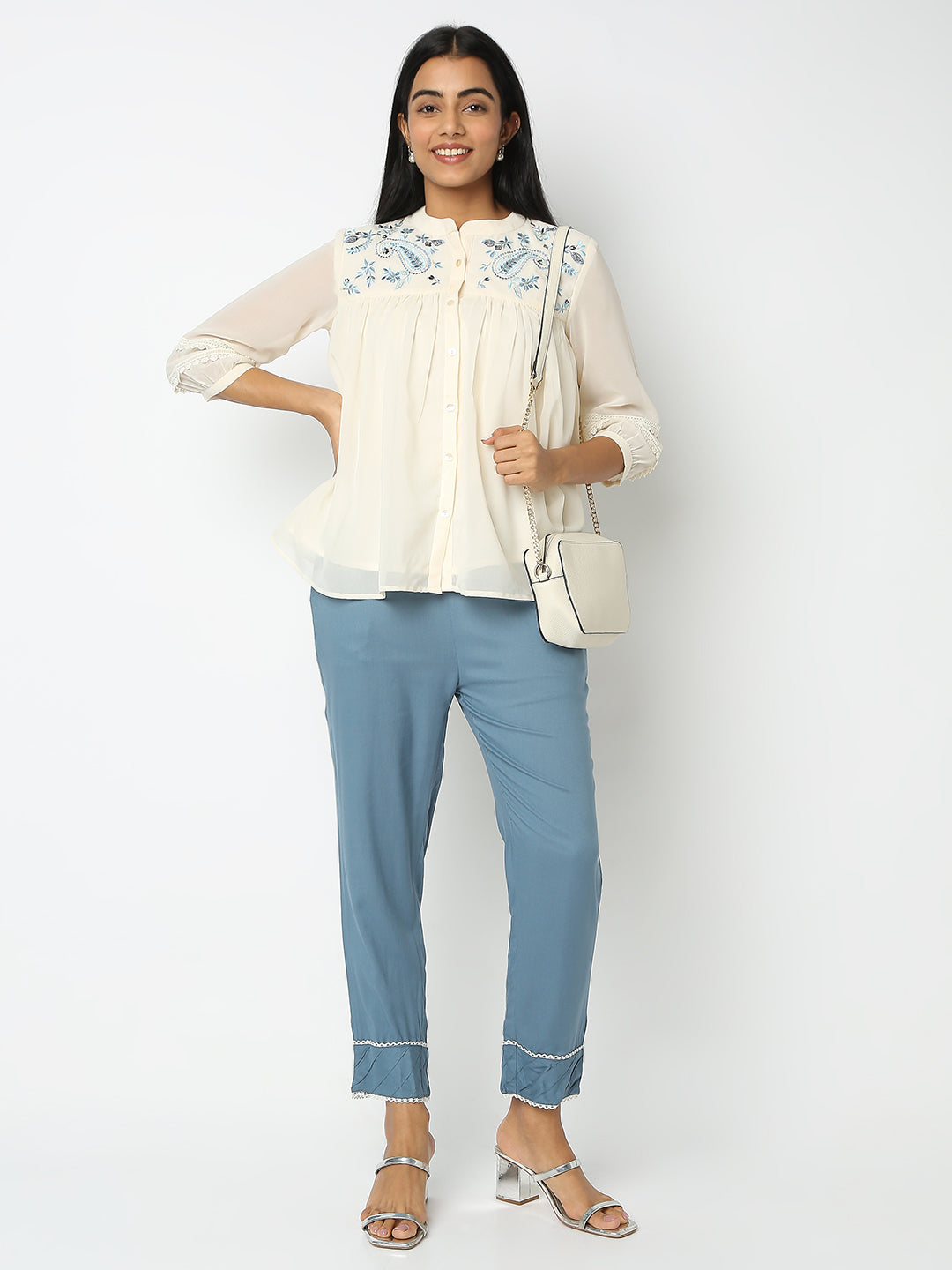 Regular Fit Solid Mid Rise Ethnic Pants