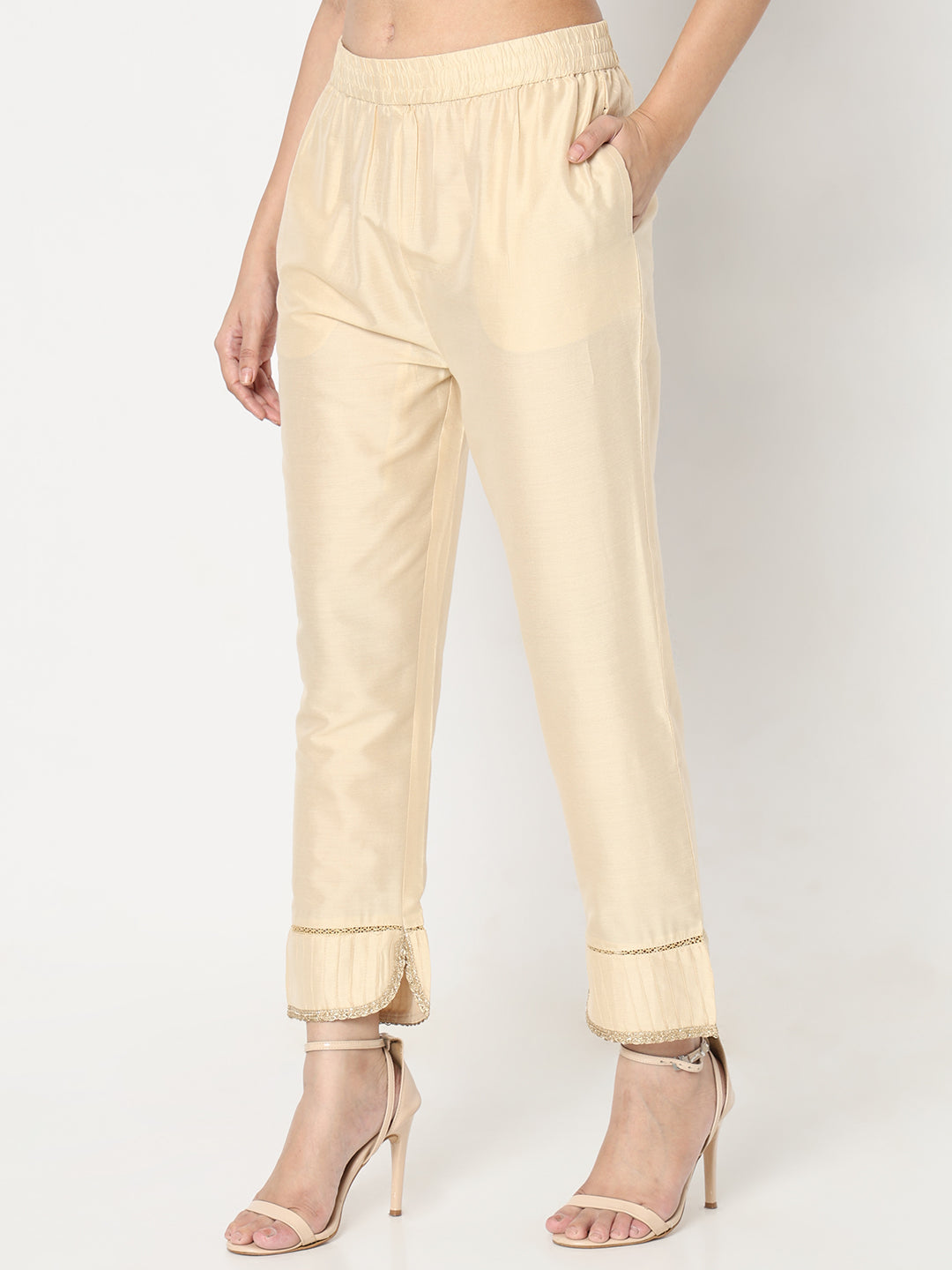 Straight Fit Solid Mid Rise Pants