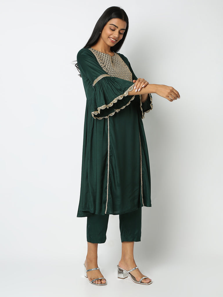 Regular Fit Embellished Kurta Sets