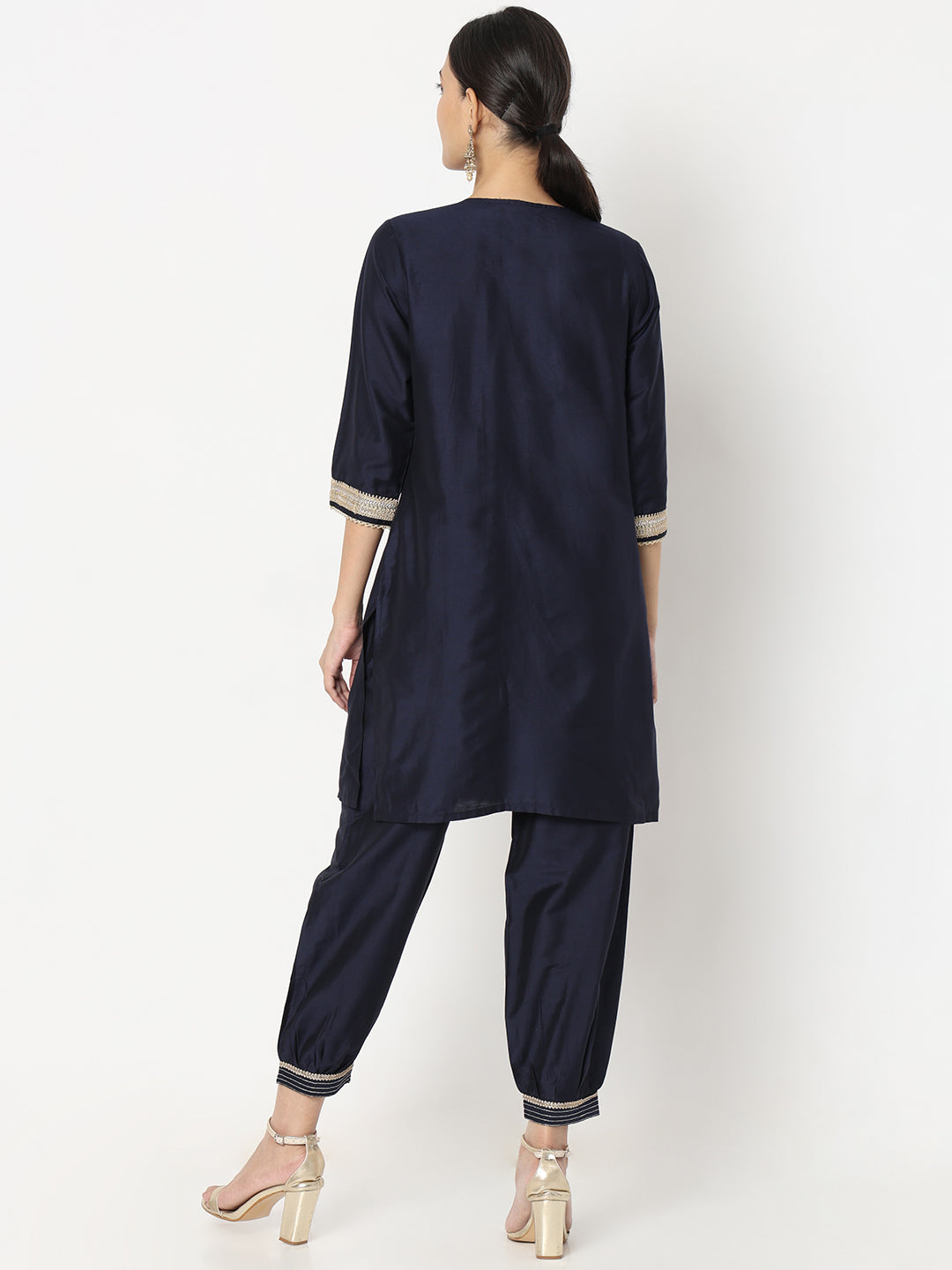 Straight Fit Embellished Kurta Setss