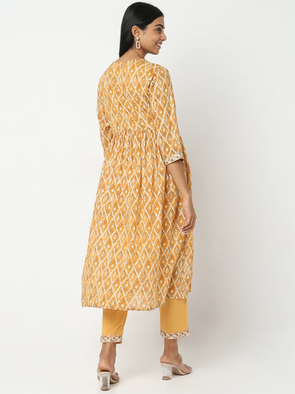 Regular Fit Printed Kurta Sets