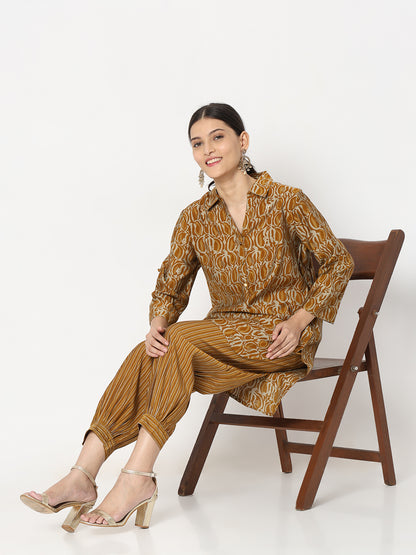 Straight Fit Printed Kurta Sets