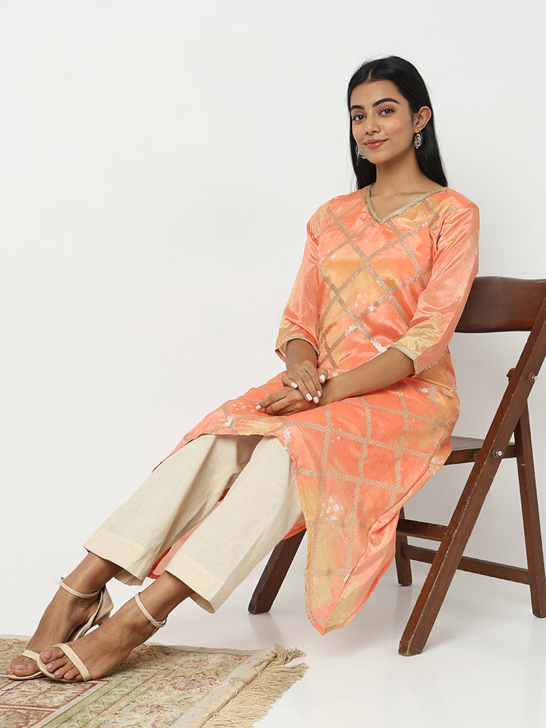 Straight Fit Embellished Kurta