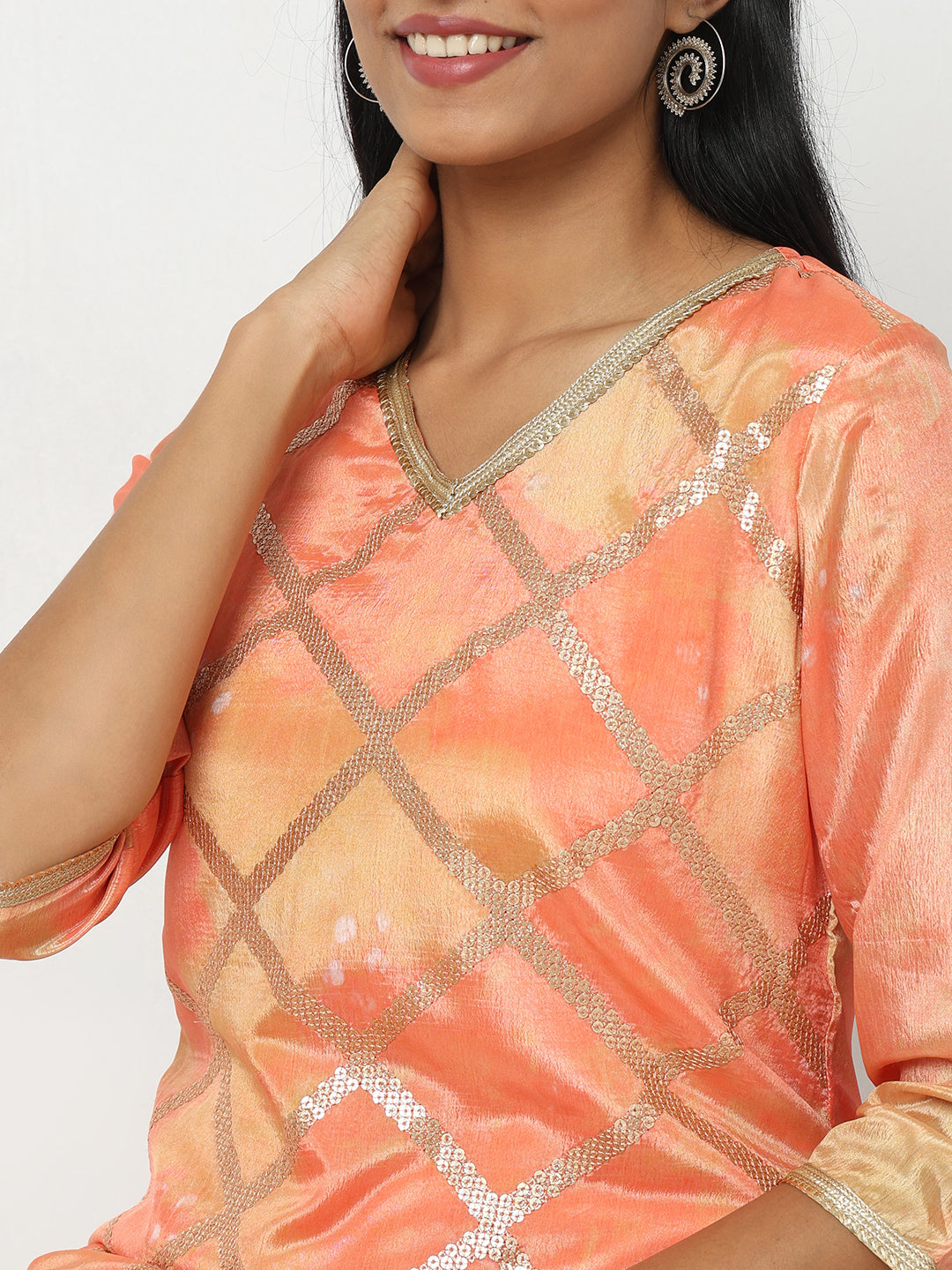 Straight Fit Embellished Kurta