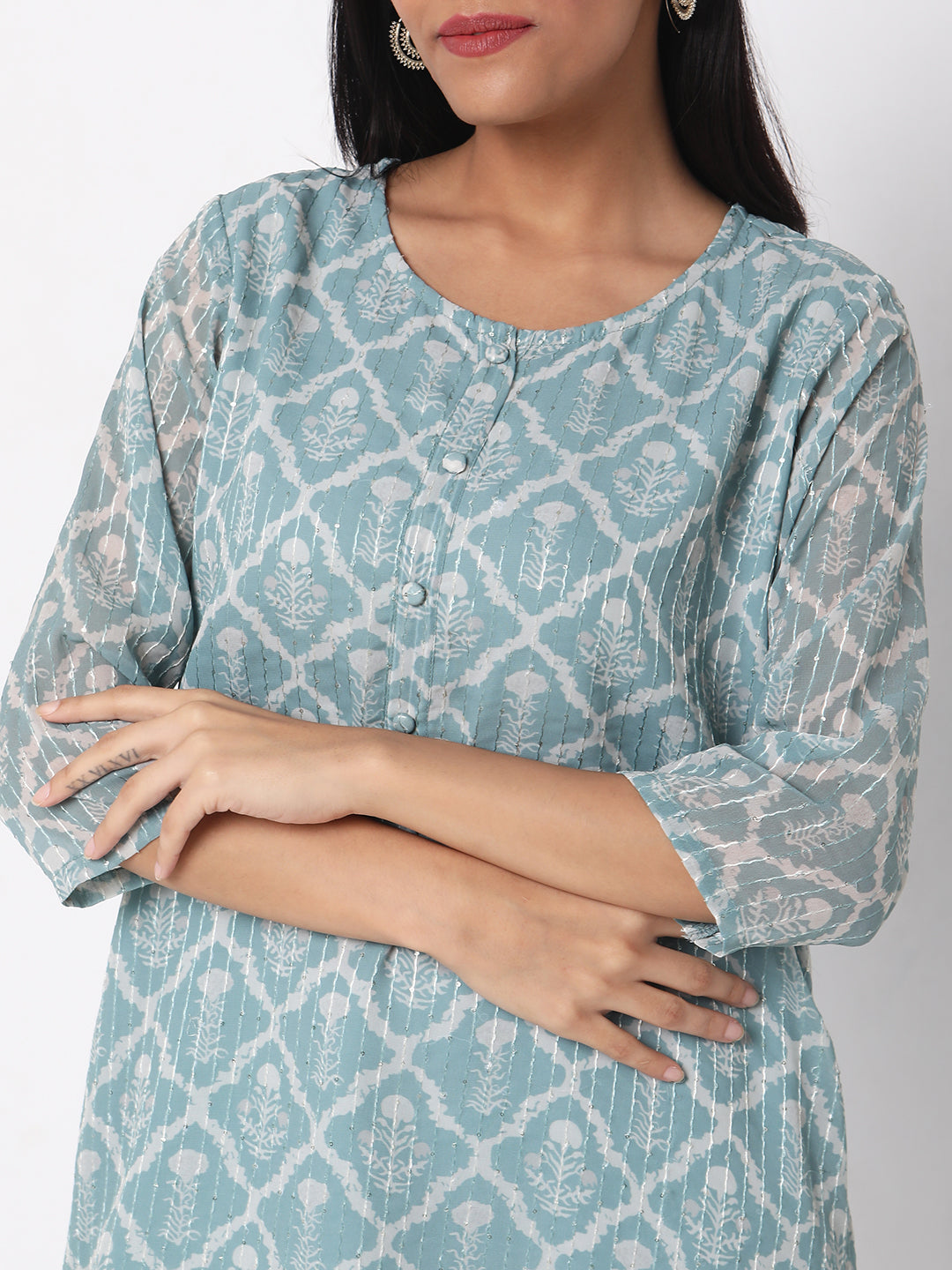 Relaxed Fit Embellished Kurta