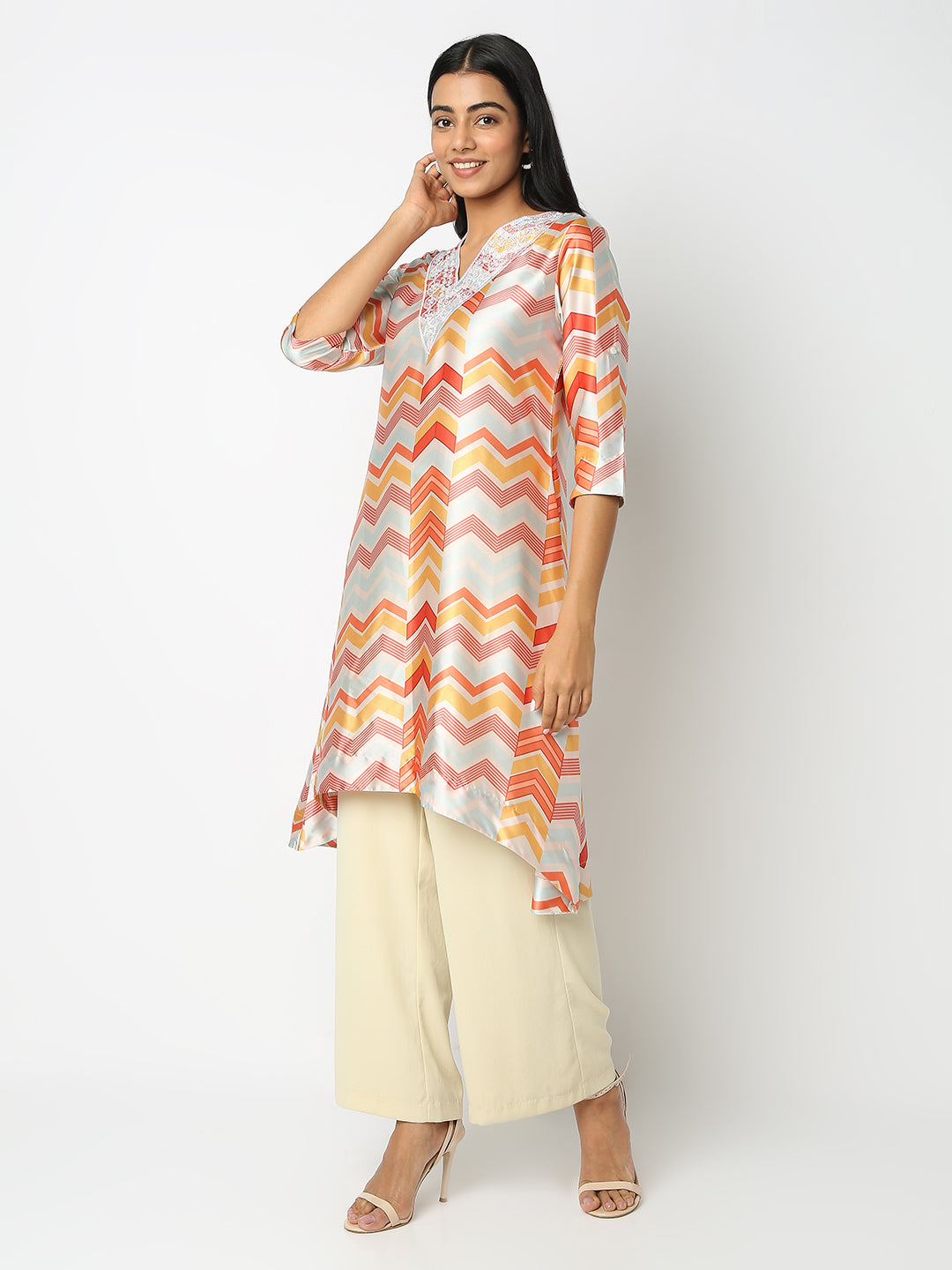 Straight Fit Embroidered Kurta