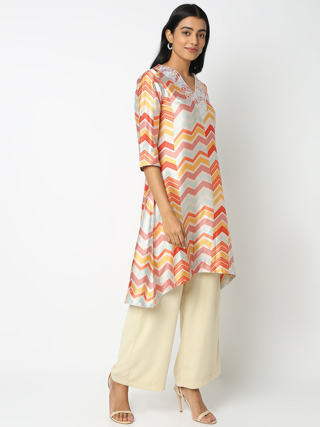 Straight Fit Embroidered Kurta