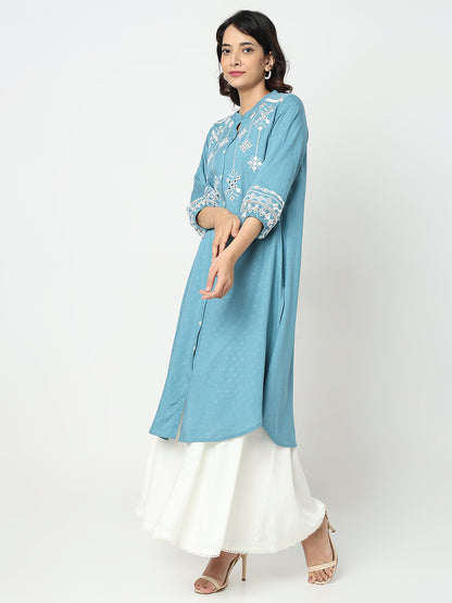 Straight Fit Embellished Kurta