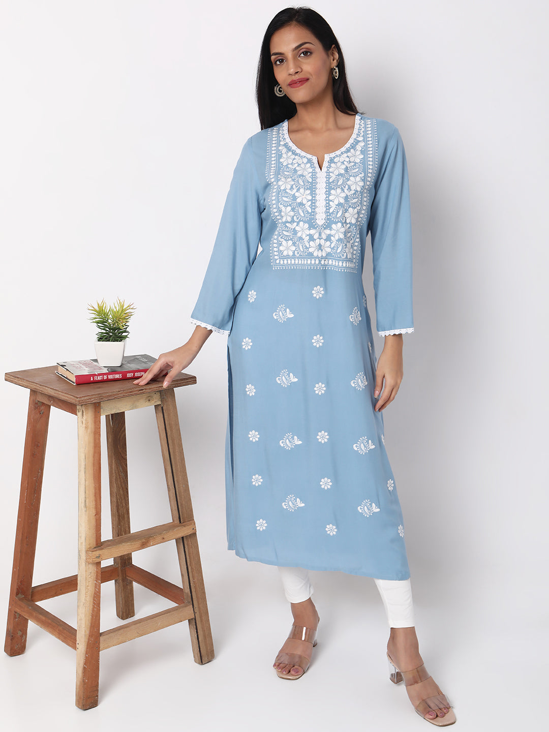 Straight Fit Embroidered Kurta