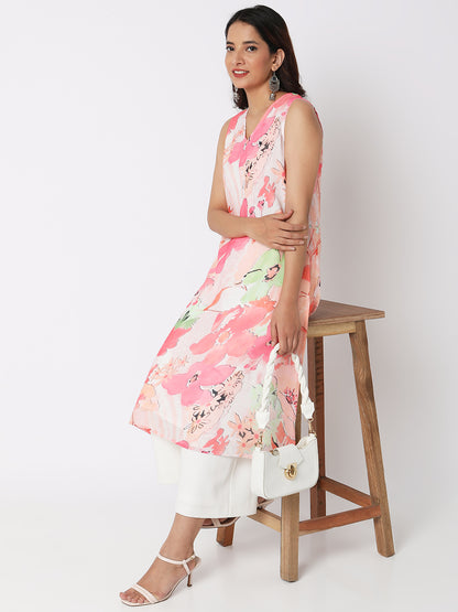 Women Wearing Peach Polyester Embroidered Kurta