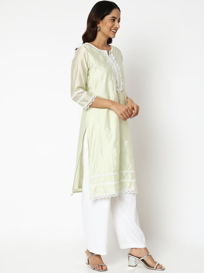 Women Wearing Straight Fit Embroidered Kurta