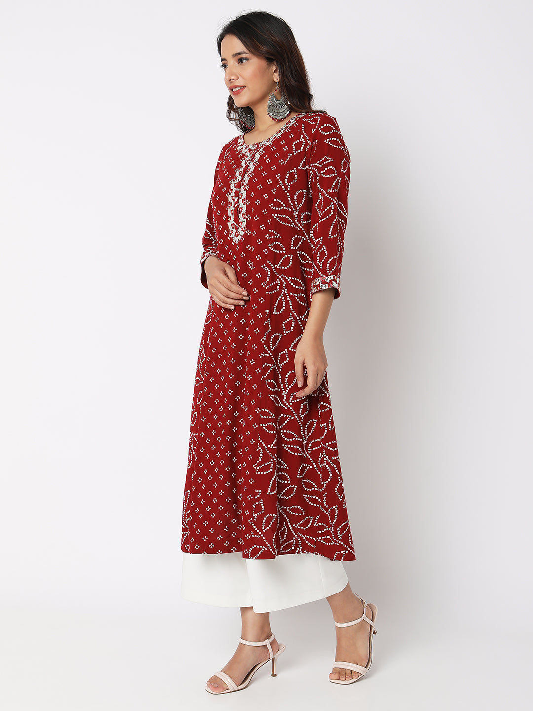 Women Wearing Maroon Viscose Printed Kurta