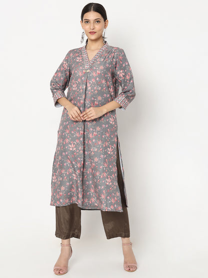 Regular Fit Embroidered Kurta