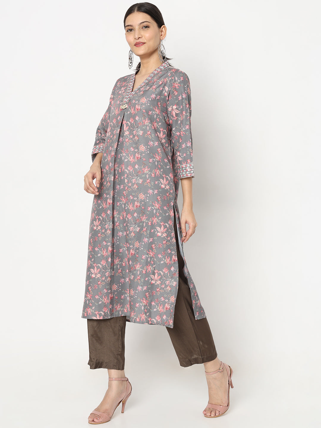 Regular Fit Embroidered Kurta