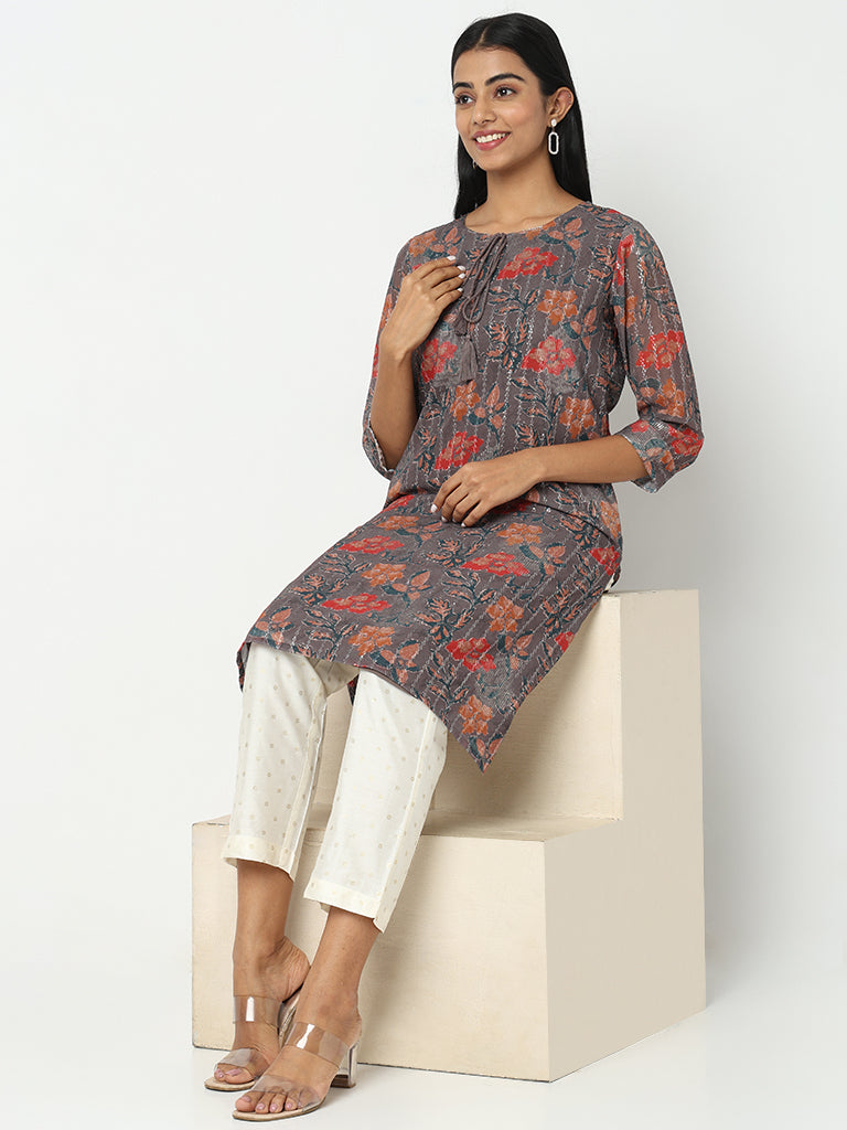 Straight Fit Embroidered Kurta