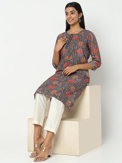 Straight Fit Embroidered Kurta