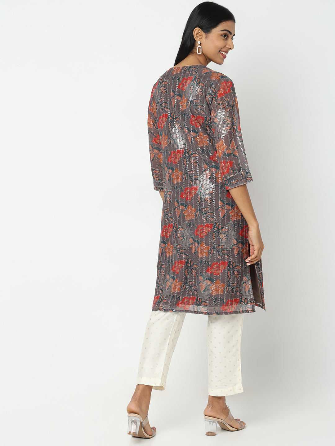 Straight Fit Embroidered Kurta