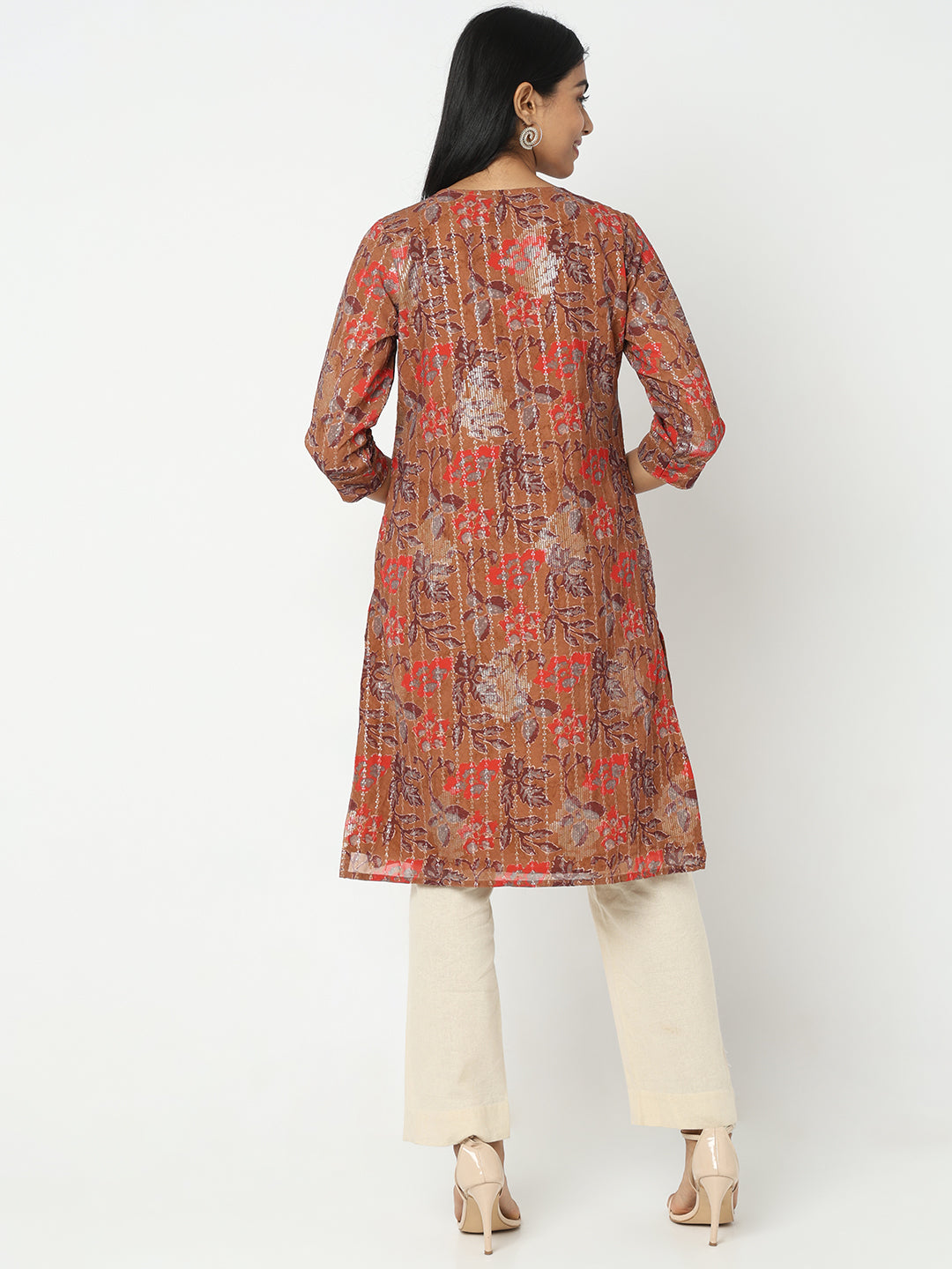 Straight Fit Embroidered Kurta