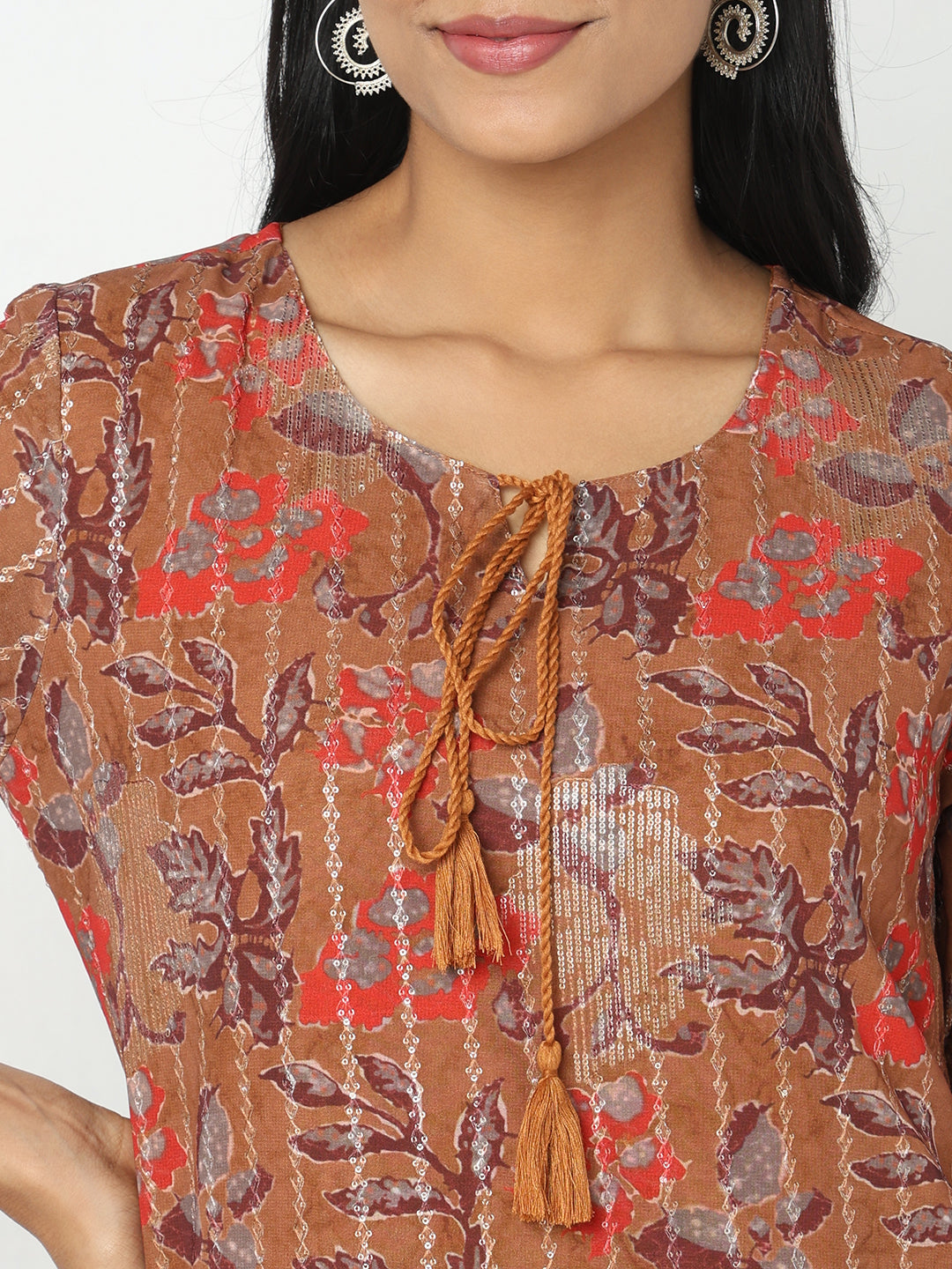 Straight Fit Embroidered Kurta
