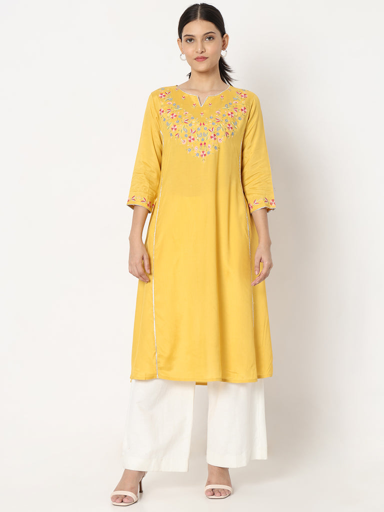 Regular Fit Embroidered Kurta