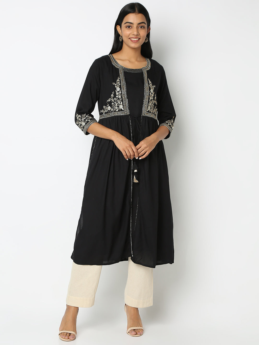 Straight Fit Embroidered Kurta