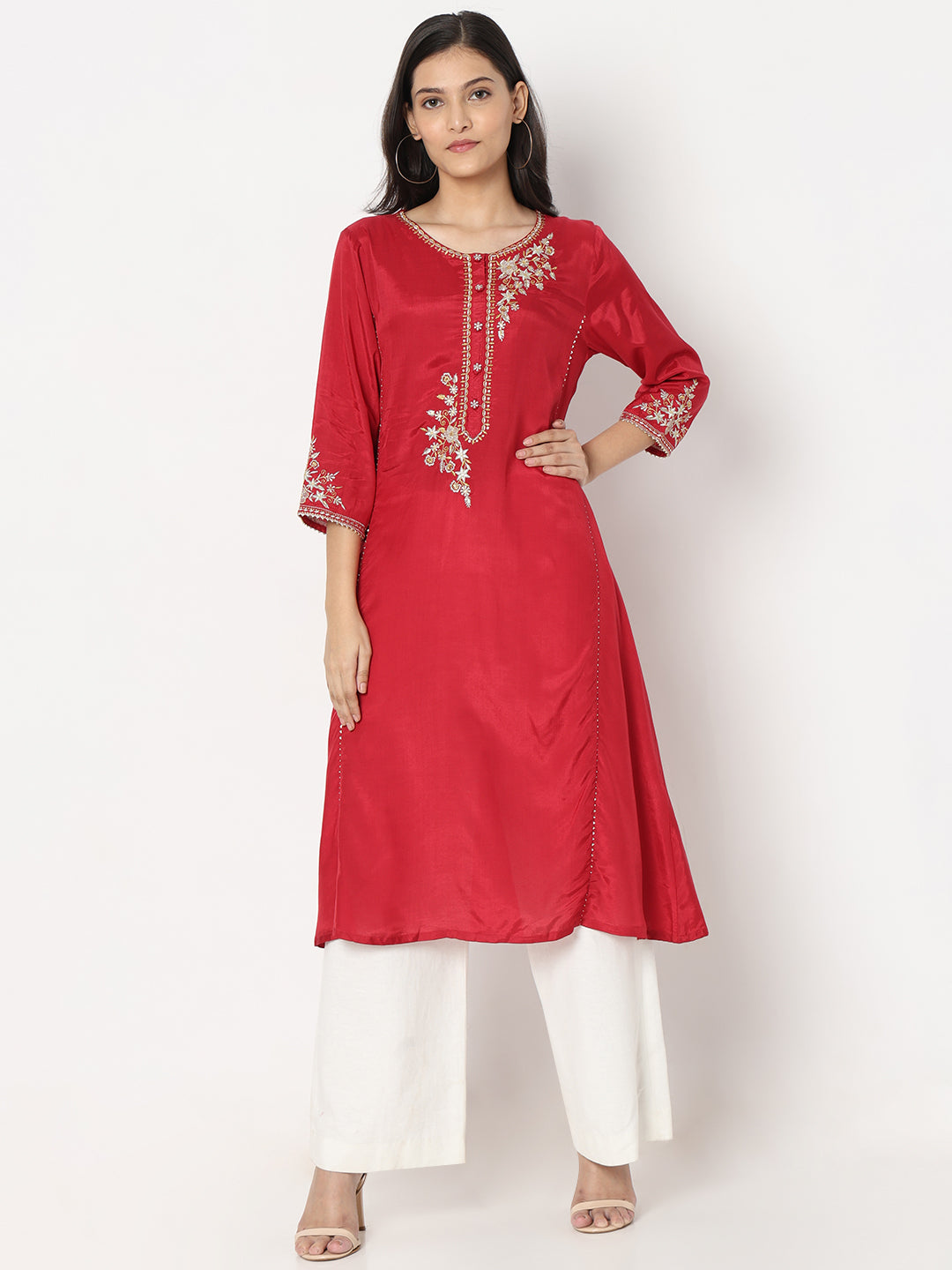 Straight Fit Embroidered Kurta