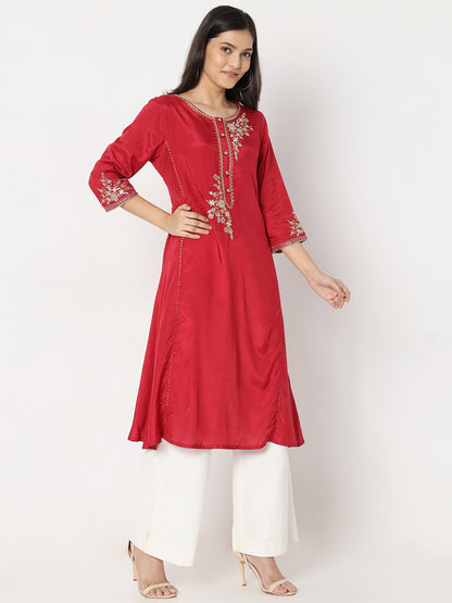 Straight Fit Embroidered Kurta