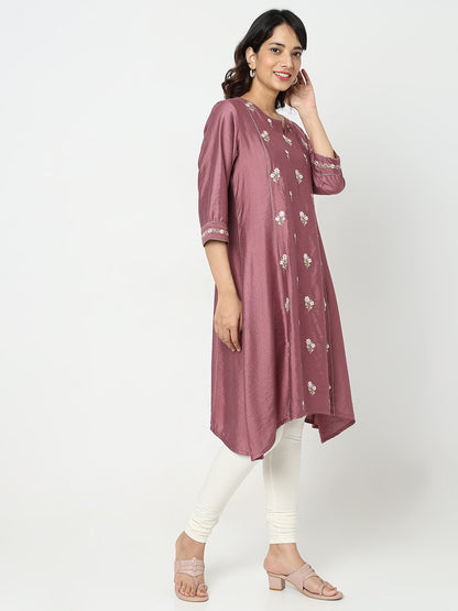 Regular Fit Embroidered Kurta