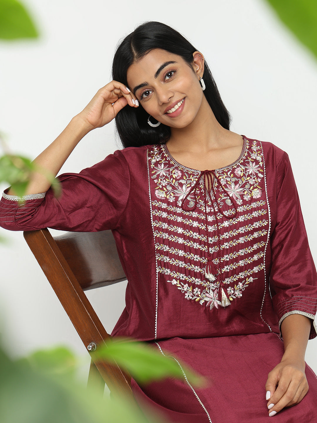 Regular Fit Embellished Kurta