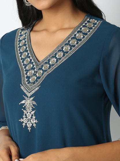 Straight Fit Embroidered Kurta