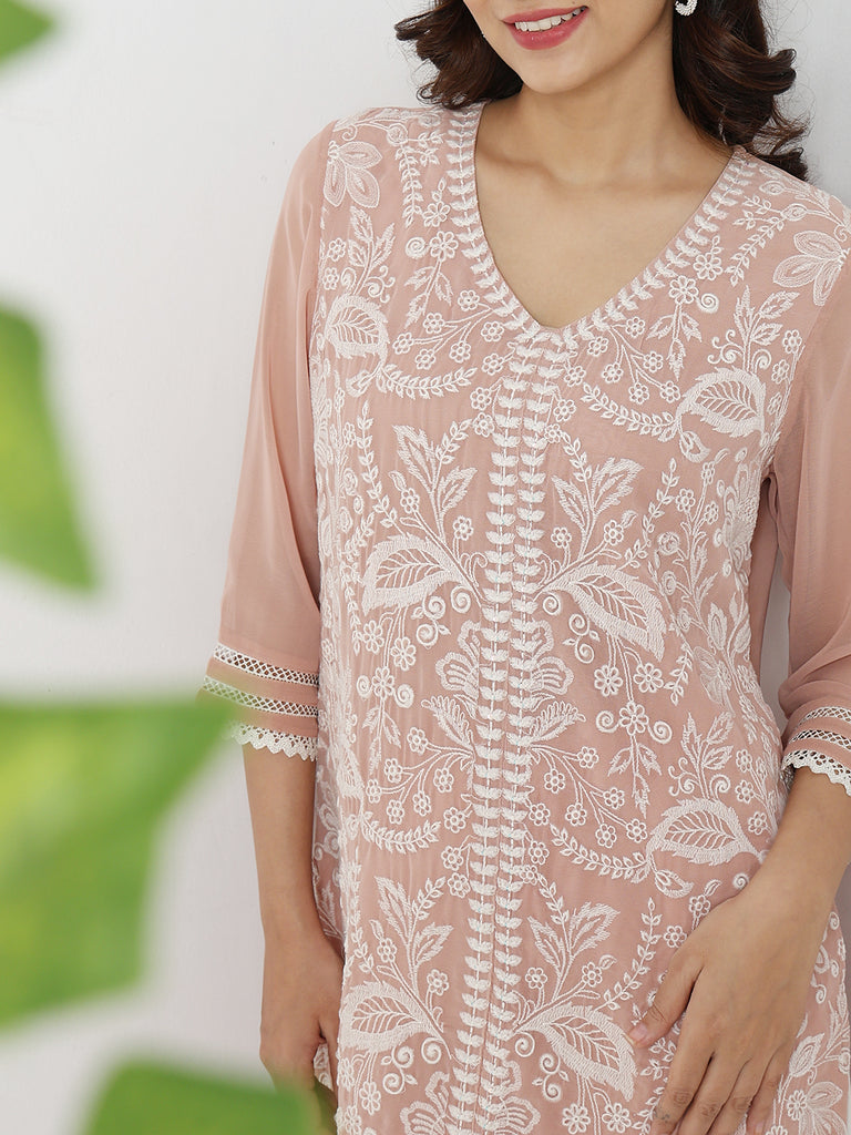 Straight Fit Embroidered Kurta