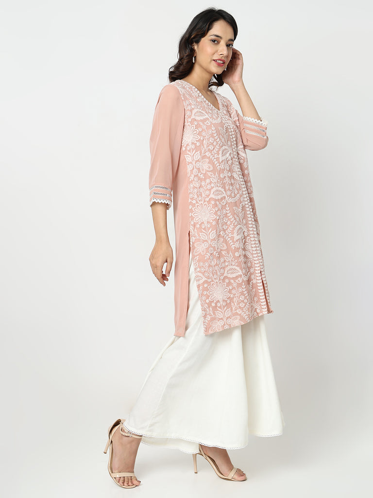 Straight Fit Embroidered Kurta