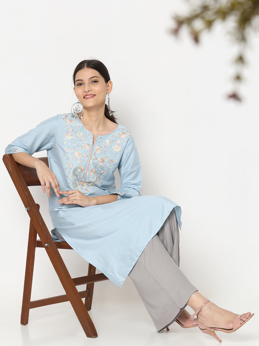 Straight Fit Embroidered Kurta